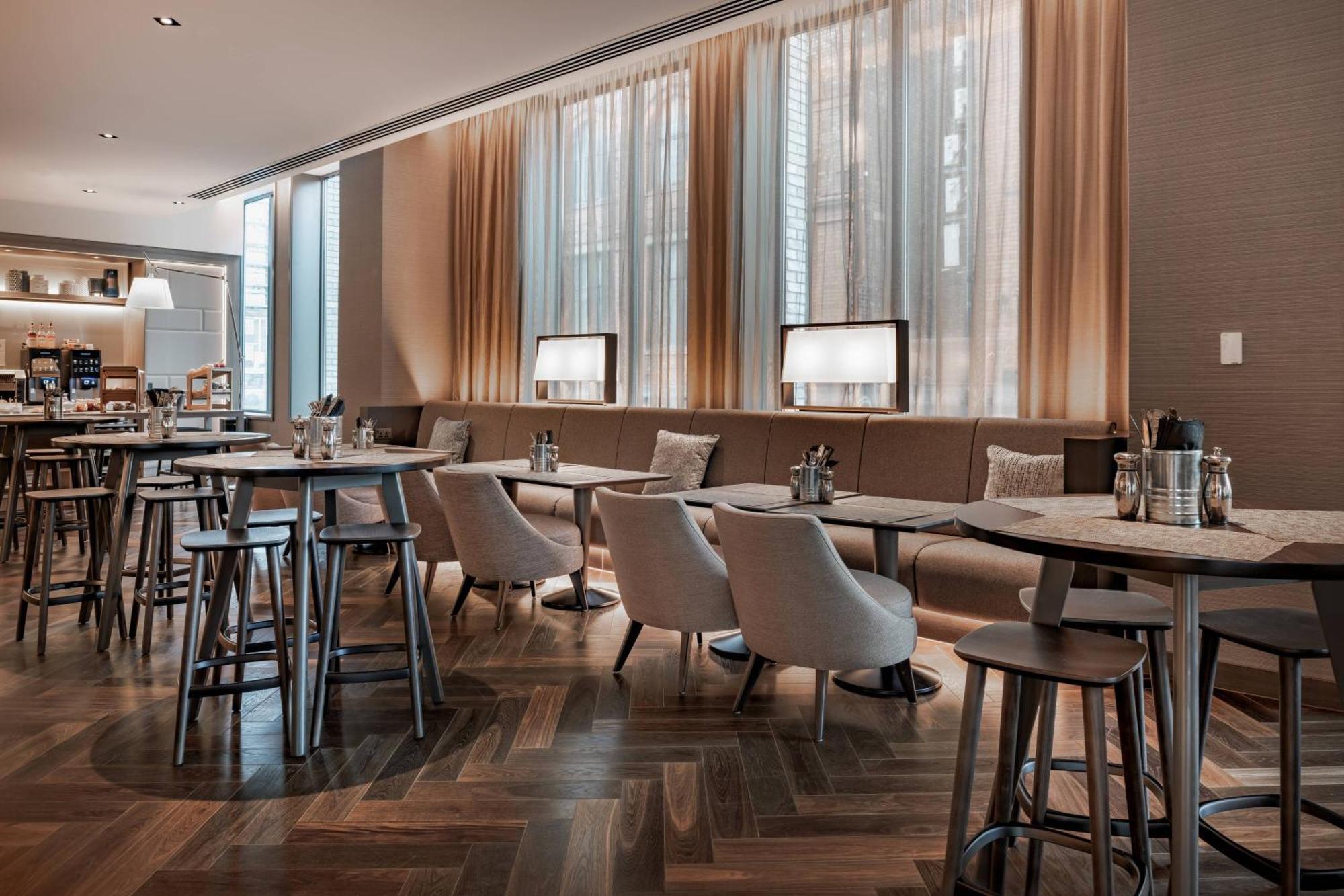 Ac Hotel By Marriott Manchester City Centre Kültér fotó